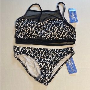 Black and White Geometric Bikini Set